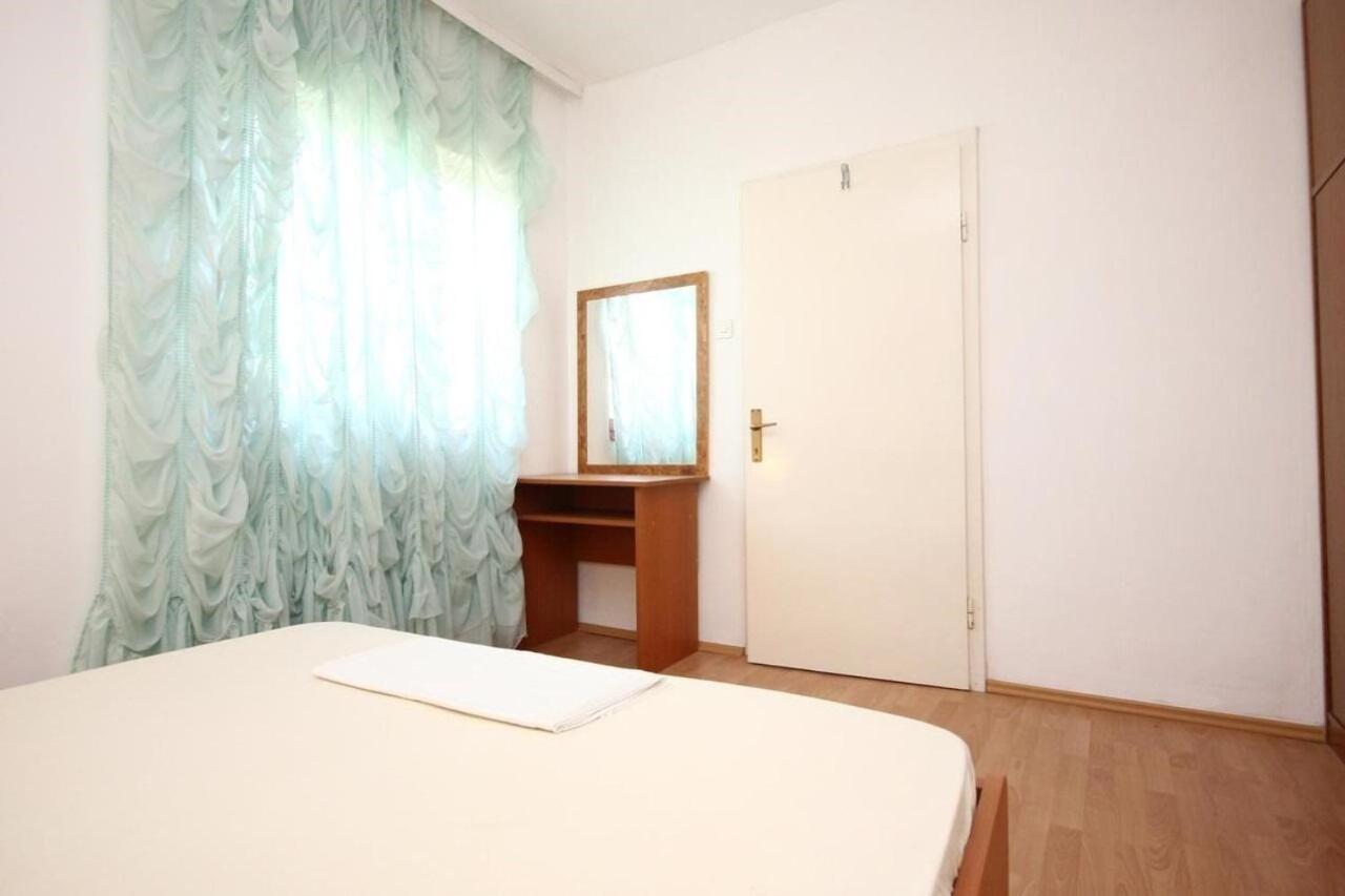 Apartments Tonka - 150M From The Sea & Parking Оребич Экстерьер фото