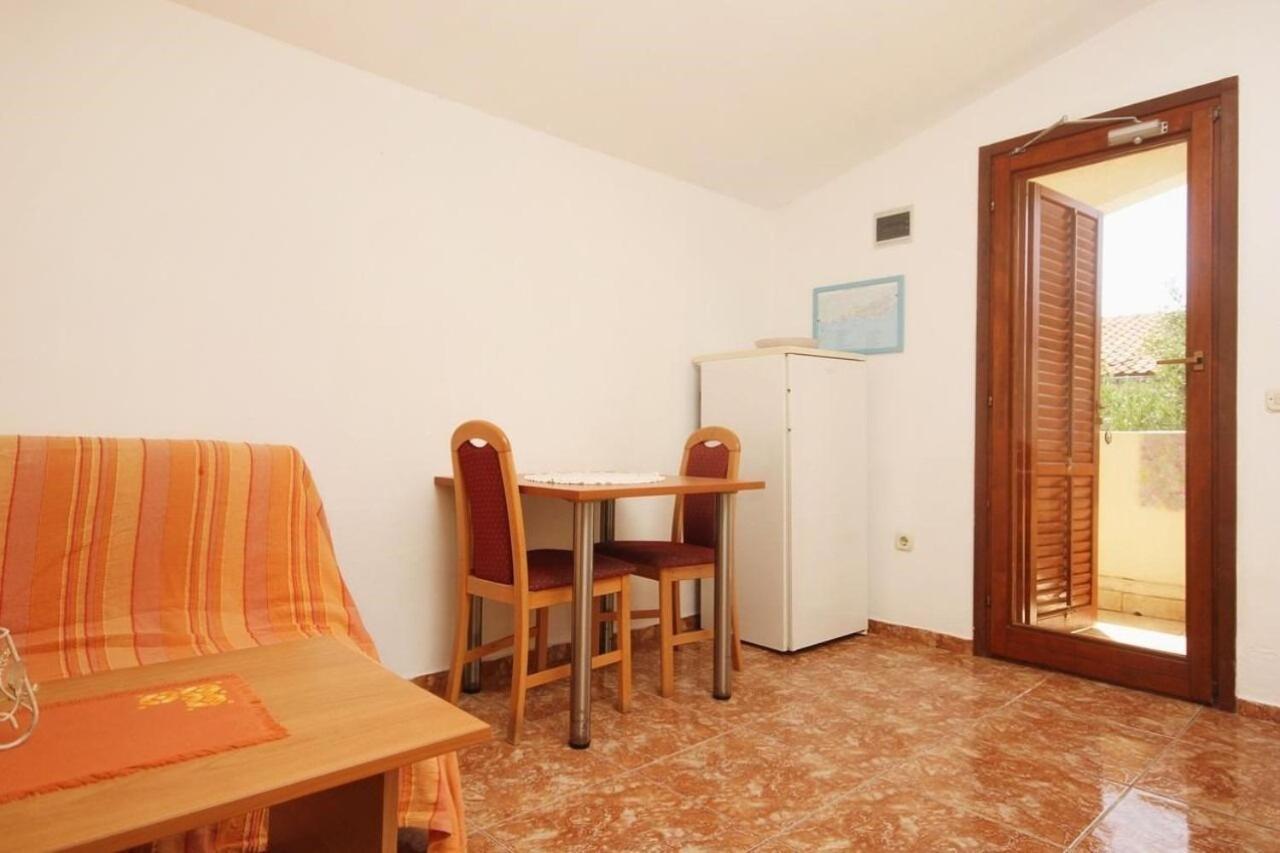 Apartments Tonka - 150M From The Sea & Parking Оребич Экстерьер фото