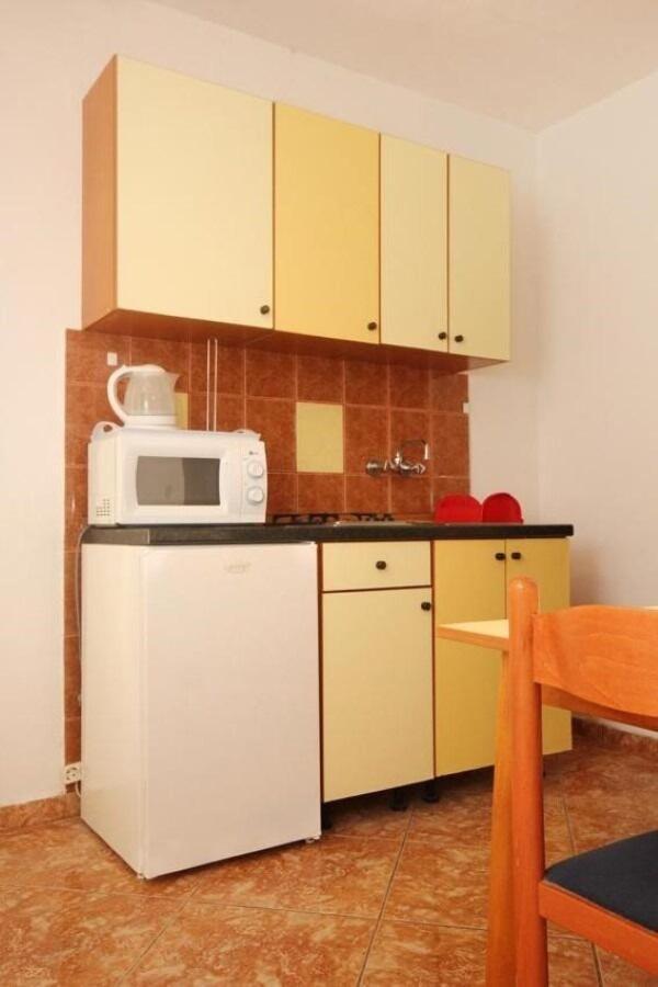 Apartments Tonka - 150M From The Sea & Parking Оребич Экстерьер фото