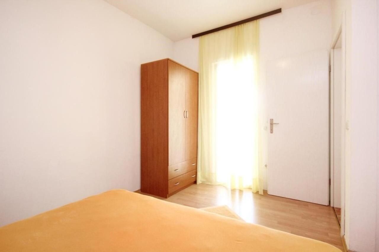 Apartments Tonka - 150M From The Sea & Parking Оребич Экстерьер фото